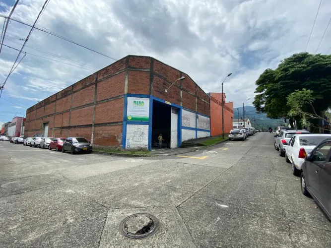 Bodega en venta en Bosques De Santa Elena, Pereira, 375 m² · foto 5 de 12
