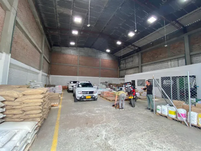 Bodega en venta en Bosques De Santa Elena, Pereira, 375 m² · foto 9 de 12