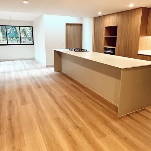 Apartamento de 3 alcobas en venta en El Castillo, Medellín, 246 m² · foto 4 de 13