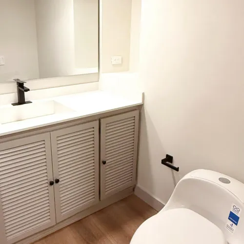 Apartamento de 3 alcobas en venta en El Castillo, Medellín, 246 m² · foto 12 de 13