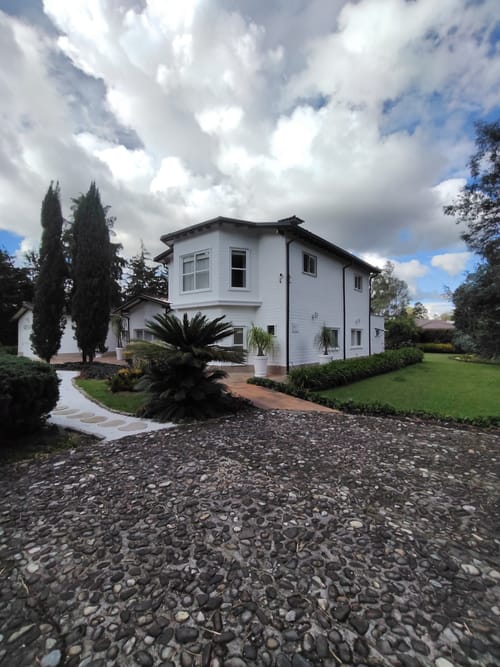 Casa de 5 alcobas en arriendo en Vilachuaga, Rionegro, 500 m² · foto 2 de 24