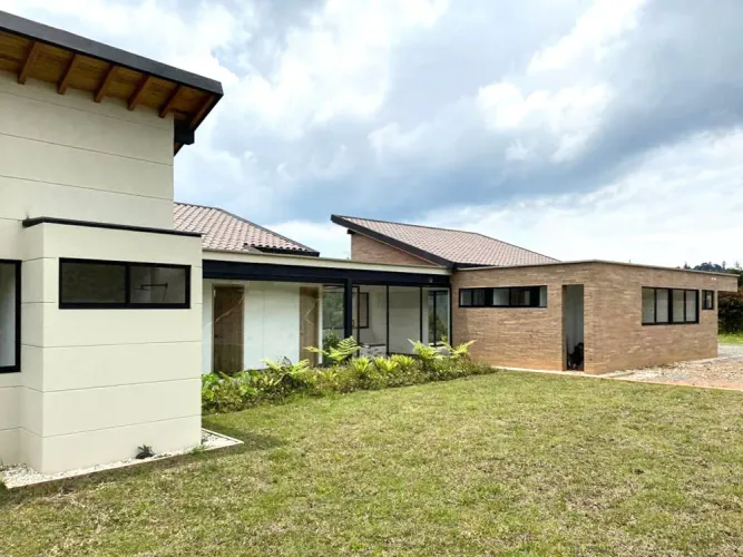 Casa de 3 alcobas en venta en Pantanillo, El Retiro · foto 14 de 14