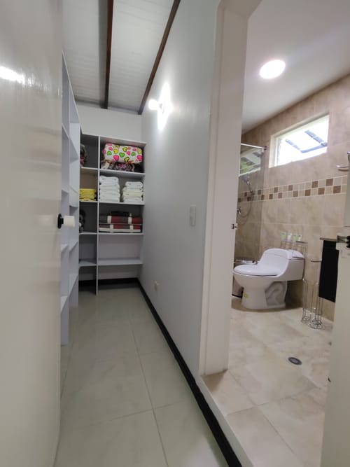 Casa de 5 alcobas en arriendo en Vilachuaga, Rionegro, 500 m² · foto 20 de 24