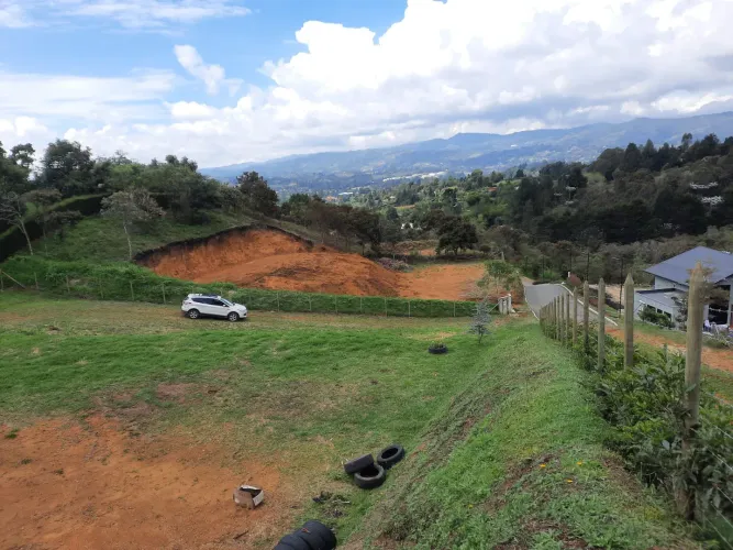 Lote en venta en La Clara, Guarne, 1523 m² · foto 10 de 18