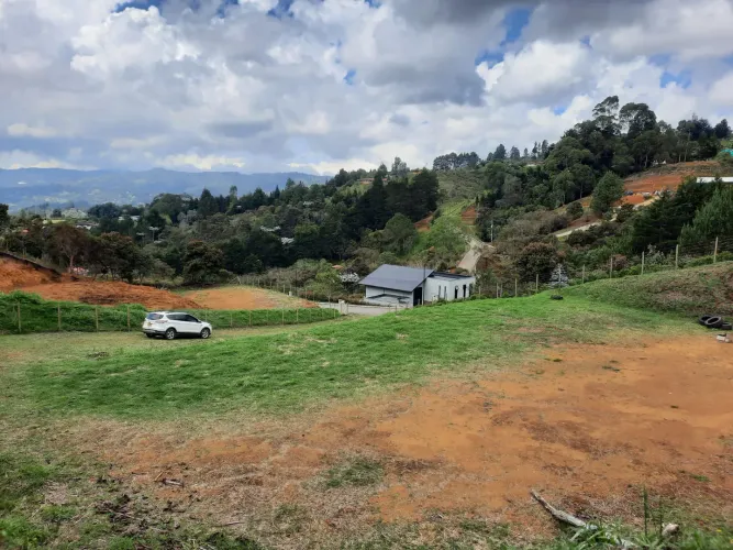 Lote en venta en La Clara, Guarne, 1523 m² · foto 16 de 18