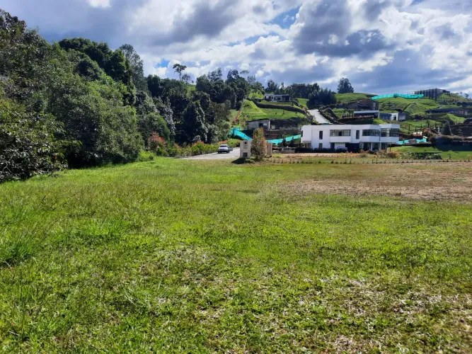 Lote en venta en Pantanillo, El Retiro, 2200 m² · foto 2 de 16