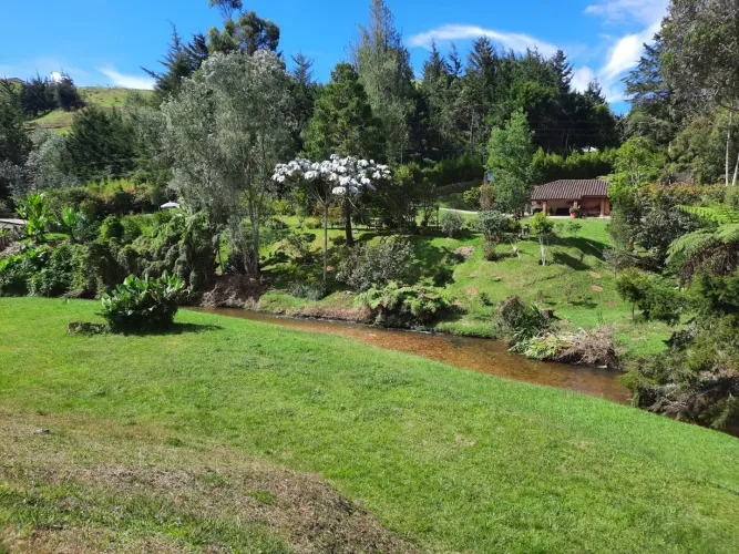 Lote en venta en Pantanillo, El Retiro, 2200 m² · foto 4 de 16