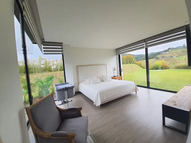 Casa de 3 alcobas en venta en Pantanillo, El Retiro, 1817 m² · foto 8 de 16