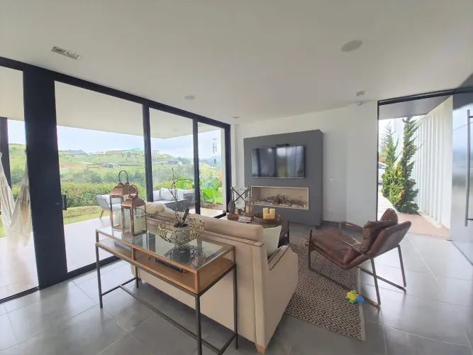 Casa de 3 alcobas en venta en Pantanillo, El Retiro, 1817 m² · foto 10 de 16