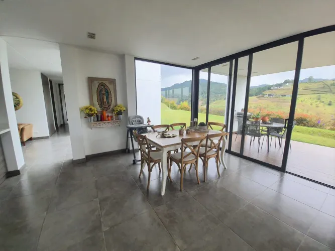 Casa de 3 alcobas en venta en Pantanillo, El Retiro, 1817 m² · foto 13 de 16