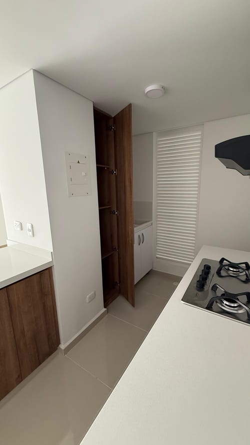 Apartamento de 2 alcobas en venta en Bochalema, Cali, 76 m² · foto 7 de 24