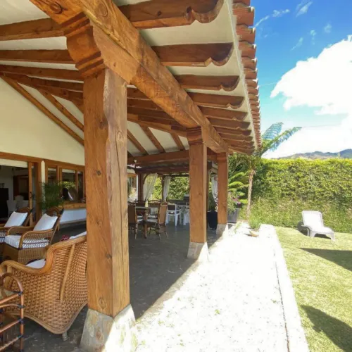 Casa de 3 alcobas en venta en Guayabito, Rionegro · foto 3 de 13