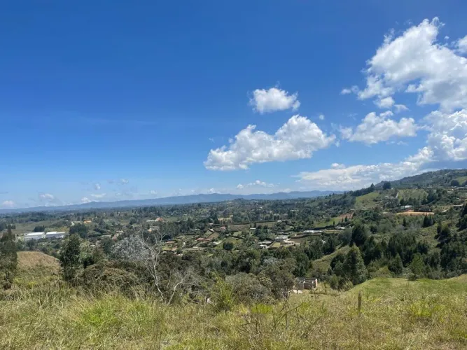 Lote en venta en Guarne, 5000 m² · foto 4 de 10