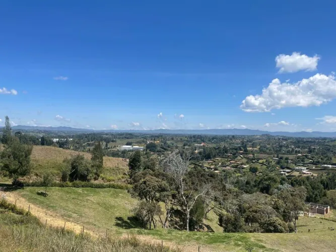 Lote en venta en Guarne, 5000 m² · foto 9 de 10