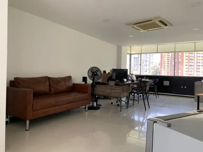 Oficina en venta en Manila, Medellín, 72 m² · foto 9 de 11