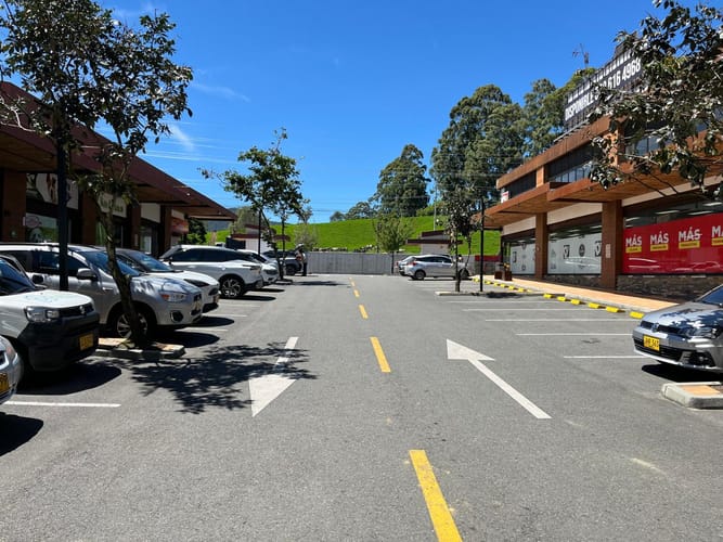 Local en venta en La Ceja, 1150 m² · foto 9 de 15