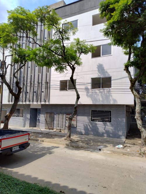 Edificio en venta en Aranjuez, Cali, 750 m² · foto 2 de 4
