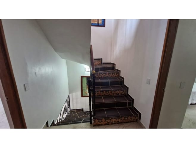 Casa de 4 alcobas en venta en El Porvenir, Rionegro, 270 m² · foto 8 de 18