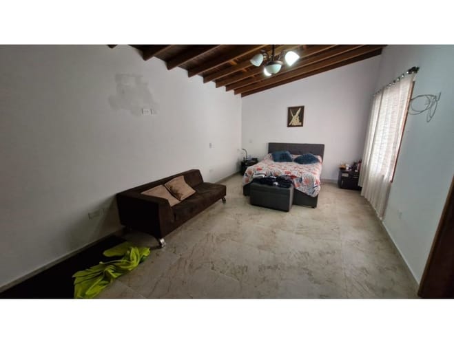 Casa de 4 alcobas en venta en El Porvenir, Rionegro, 270 m² · foto 10 de 18