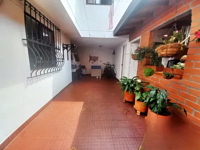 Casa de 4 alcobas en venta en Rionegro, 117 m² · foto 2 de 7