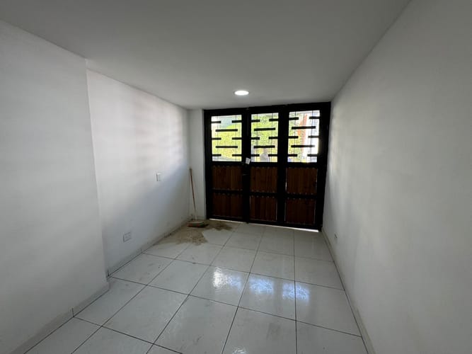 Apartamento de 3 alcobas en venta en El Carmen De Viboral, El Carmen de Viboral, 87 m² · foto 4 de 9
