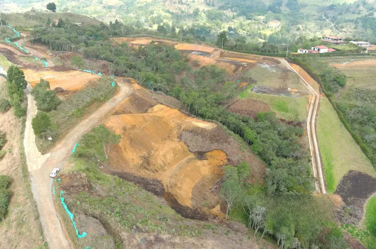 Lote en venta en San Jose, Guarne, 3411 m² · foto 5 de 11