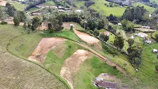 Lote en venta en El Carmen De Viboral, El Carmen de Viboral, 4600 m² · foto 3 de 11