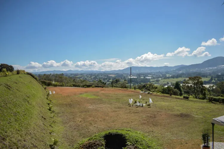 Lote en venta en Guamito, Rionegro, 4926 m² · foto 4 de 10
