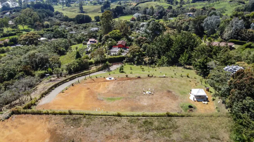 Lote en venta en Guamito, Rionegro, 4926 m² · foto 7 de 10