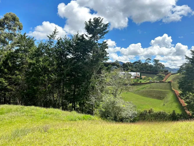 Lote en venta en Quirama, El Carmen de Viboral, 3479 m² · foto 8 de 12