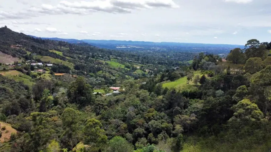 Lote en venta en Pontezuela, Rionegro, 32000 m² · foto 5 de 11