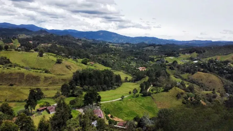 Lote en venta en Pontezuela, Rionegro, 32000 m² · foto 7 de 11