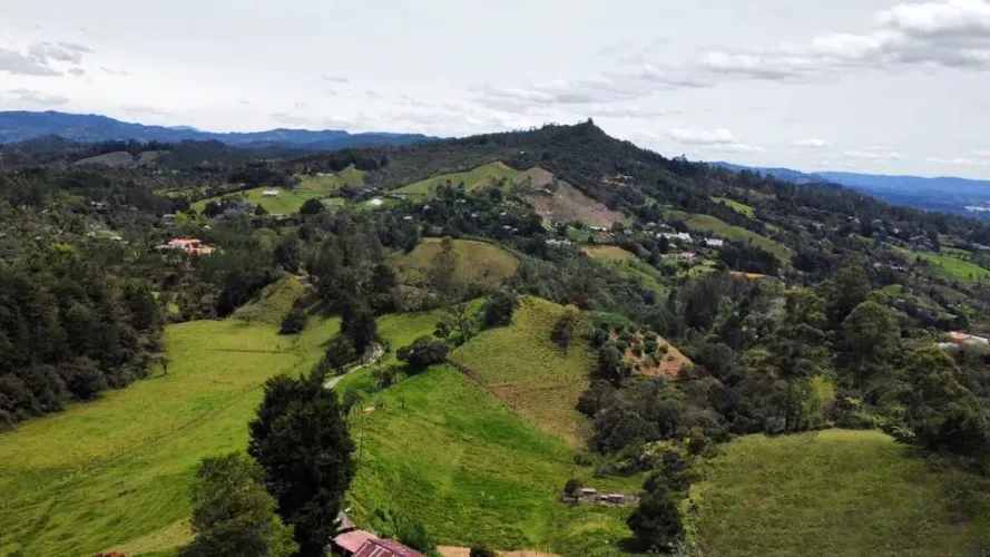 Lote en venta en Pontezuela, Rionegro, 32000 m² · foto 10 de 11