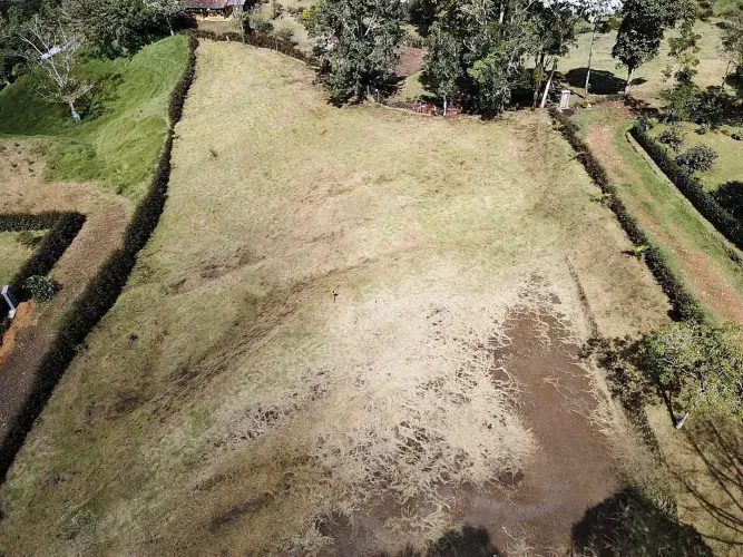 Lote en venta en El Carmen De Viboral, El Carmen de Viboral, 3285 m² · foto 11 de 14