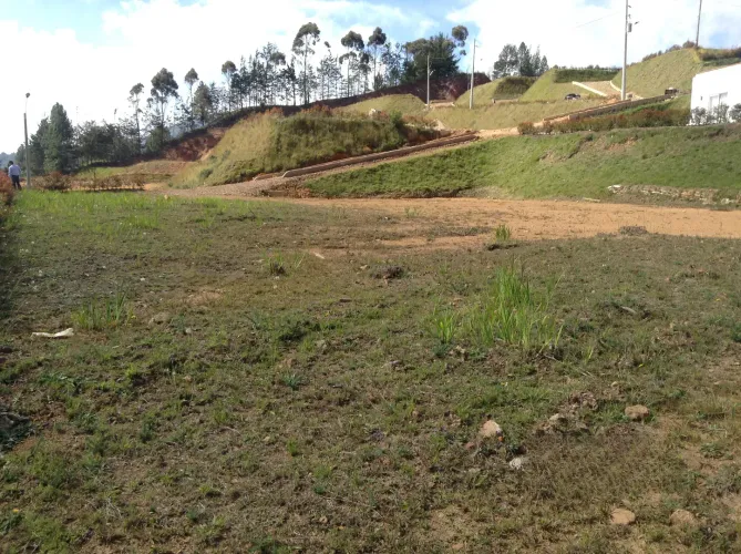 Lote en venta en Vía Las Palmas, Envigado, 1800 m² · foto 3 de 6