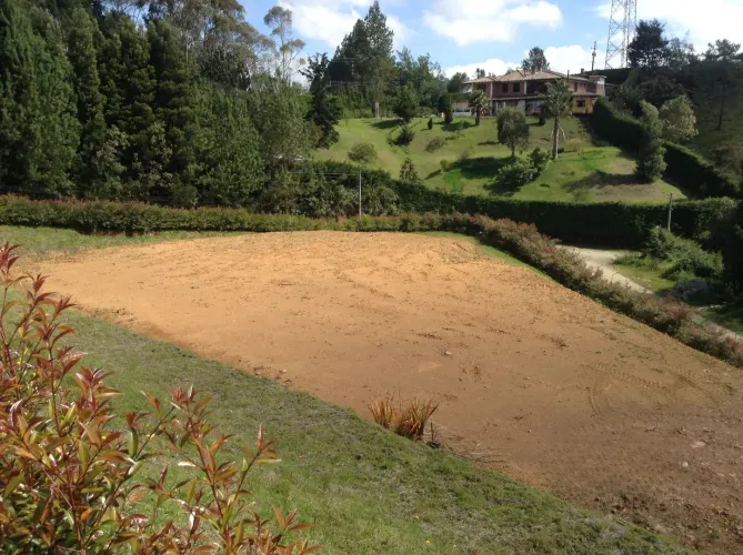 Lote en venta en Loma Del Escobero, Envigado, 2250 m² · foto 6 de 9