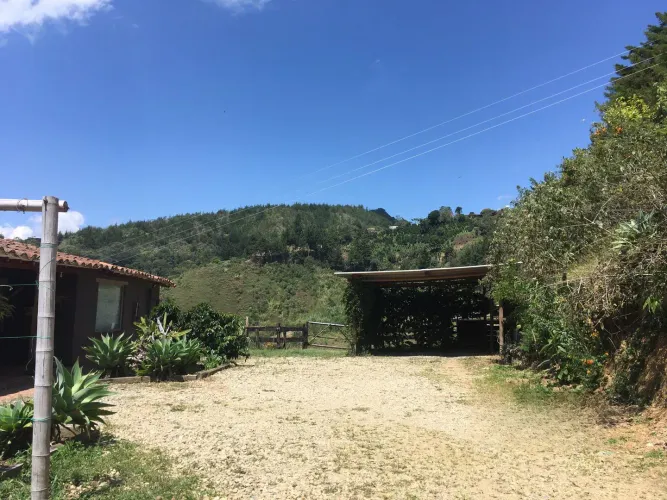 Finca en venta en La Luz, El Retiro, 30000 m² · foto 6 de 22