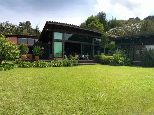 Casa de 4 alcobas en venta en Rionegro · foto 2 de 16