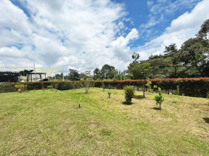 Lote en venta en El Carmen de Viboral, 3522 m² · foto 7 de 10