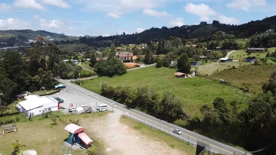 Lote en venta en Pantanillo, Envigado, 11200 m² · foto 6 de 8