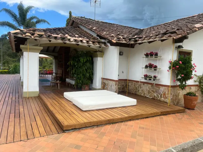 Casa de 4 alcobas en venta en Cabeceras De Llanogrande, Rionegro · foto 5 de 24