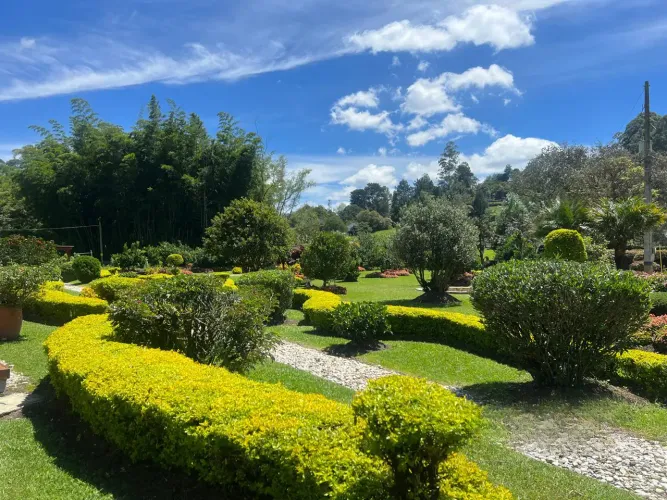 Casa de 4 alcobas en venta en Cabeceras De Llanogrande, Rionegro · foto 13 de 24