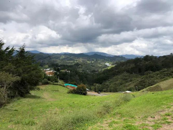 Lote en venta en El Chuscal, El Retiro, 2369 m² · foto 3 de 18
