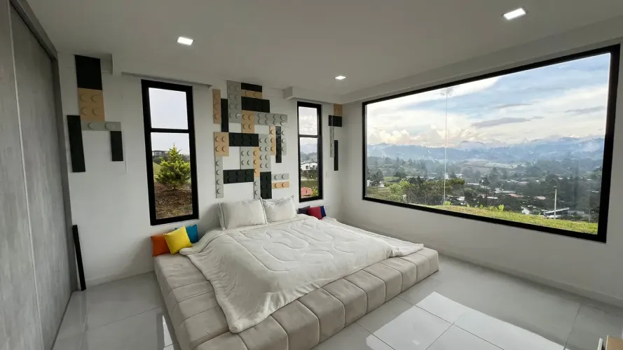Casa de 4 alcobas en venta en Pantanillo, El Retiro, 1690 m² · foto 17 de 24