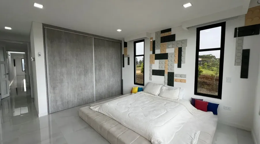 Casa de 4 alcobas en venta en Pantanillo, El Retiro, 1690 m² · foto 18 de 24