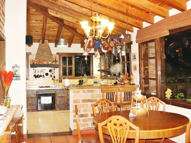 Casa de 4 alcobas en venta en Sajonia, Rionegro · foto 4 de 24