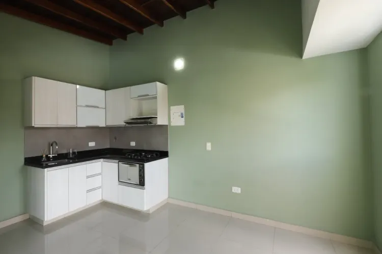 Apartamento de 4 alcobas en venta en Lorena, Medellín, 134 m² · foto 2 de 15