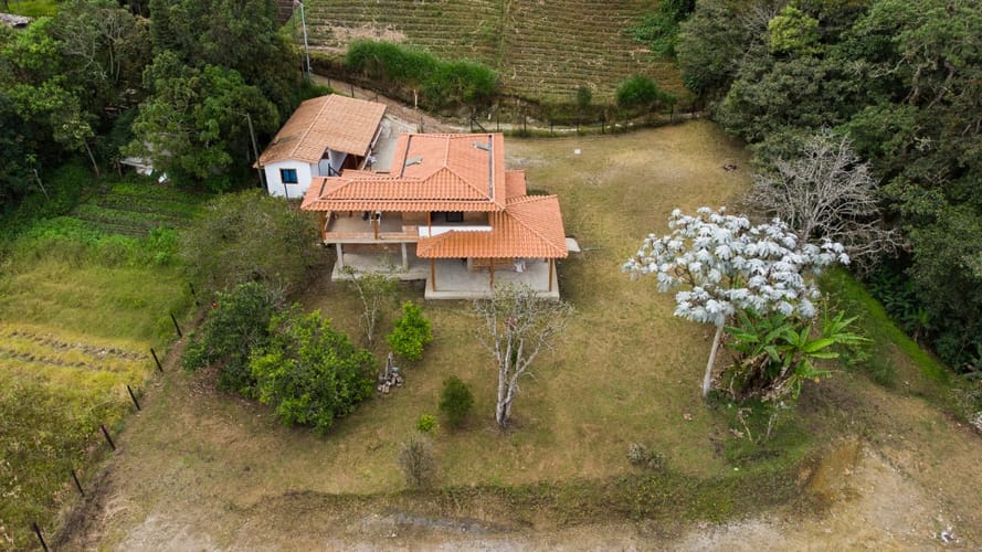 Finca en venta en El Carmen De Viboral, El Carmen de Viboral, 250 m² · foto 10 de 19