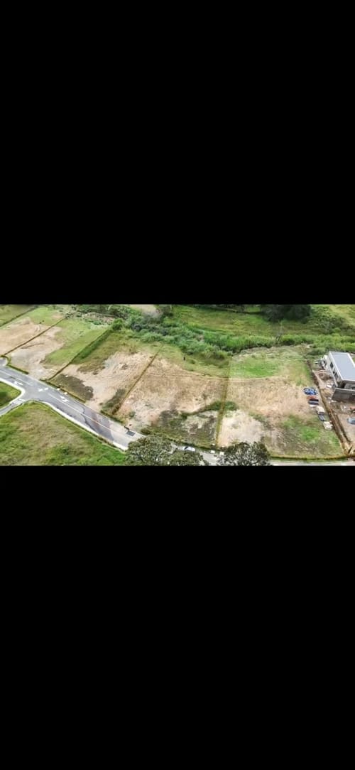 Lote en venta en Guarne, 2075 m² · foto 3 de 9