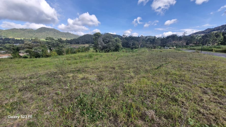 Lote en venta en El Tambo, La Ceja, 1489 m² · foto 2 de 14